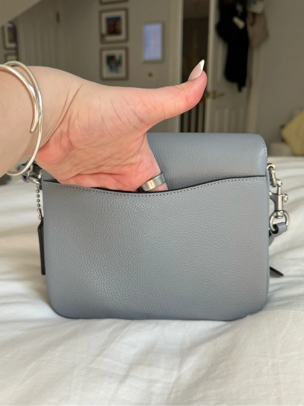 Coach Cassie Crossbody 19 bag - Picture 7 of 13